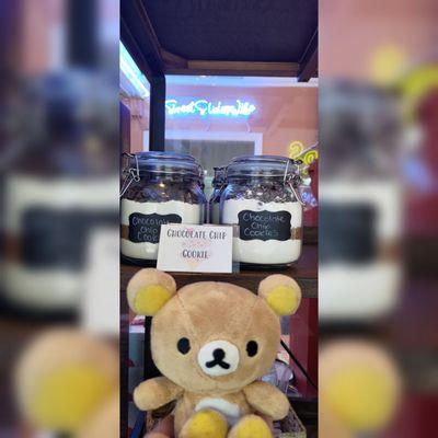 You can take it home and bake it! How cool is that?! #goodies #treats #munchies #sliders #burbank #mortimerthebear #rilakkuma