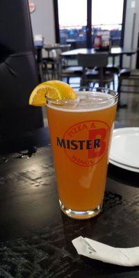 22 oz Blue Moon draft