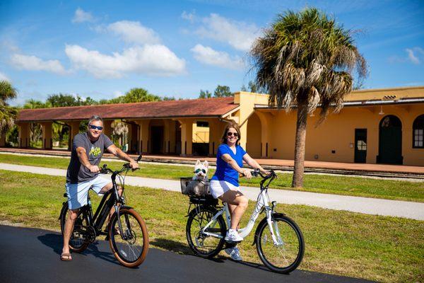 The founders of Big Bam Bikes: Ray, Arthur Underfoot, and Pamela!