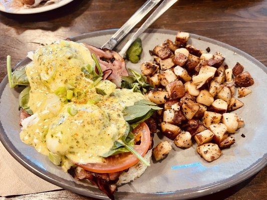 Pesto Eggs Benedict