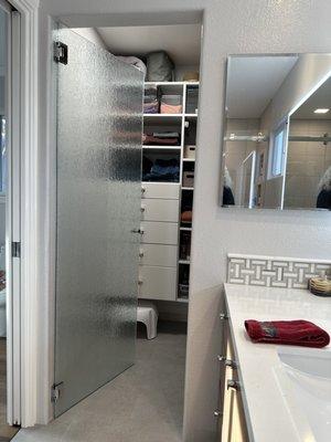 Rain glass closet door