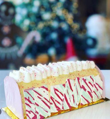 Yule Log (Vanilla and Strawberry)