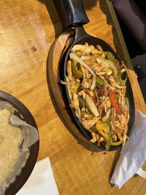 Lunch chicken fajitas