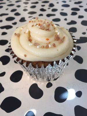 Carrot cake cupcake