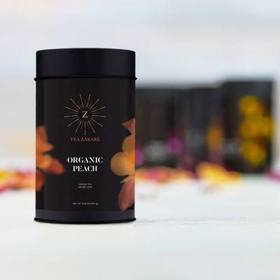 Organic peach , organic green tea ,and organic marigold petals.