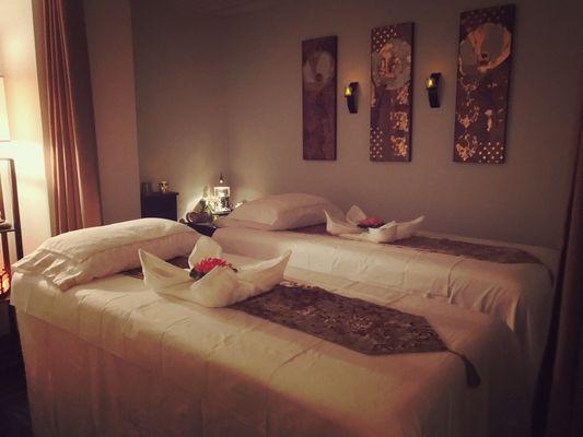 Treatment room for a couple massage @ Grand Central Bodywork