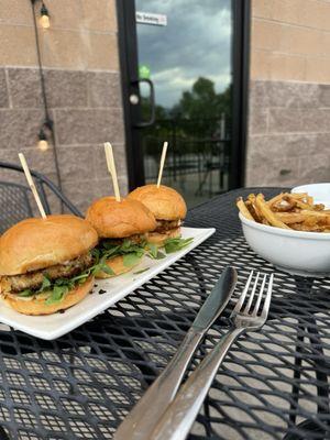 Apparently the crab cake sliders are new!  That's fine by me, they're amazing.