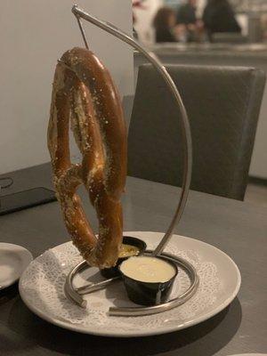 Pretzel appetizer - yummy!