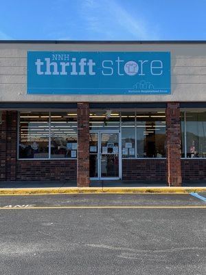 This is the entrance to our Soddy Daisy thrift store location. It is located in the Food City Plaza next to the Coffee Community Collective.