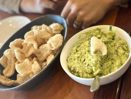 Guacamole with chicharrones, so tasty!