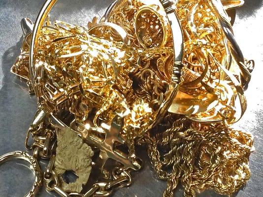 Scrap gold jewelry to be refined