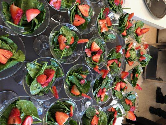 Spinach and Strawberry Salad