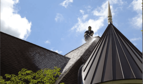 Deep and thorough roof cleaning techniques to help preserve your roofs life cycle