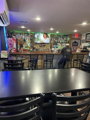 D-Dubs Bar And Grill