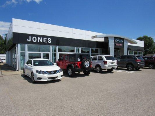 Free 20 Year / 250,000 Mile Warranty With Every New Buick, GMC or Preowned Vehicle Sold!  Peace Of Mind With JONESCARE!  NATIONWIDE!