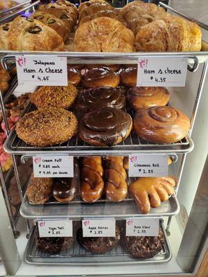 Some donuts/ croissant prices as of Dec 2023.