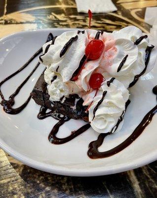 Brownie sundae