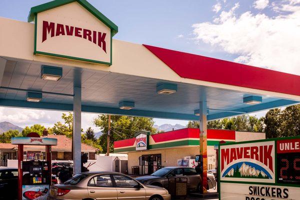 Maverik in Murray, UT. This is in the summertime on a Saturday afternoon.