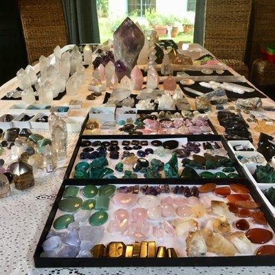 so many crystals to choose from