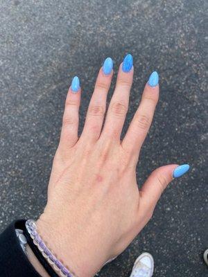 The middle nail was the "fixed" one