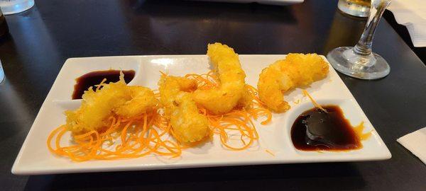 Shrimp Tempura appetizer! Very tasty!