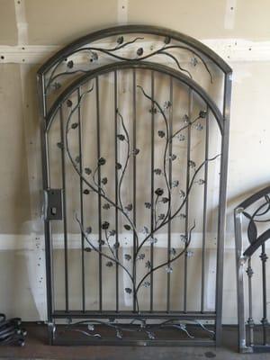 Unpainted gate