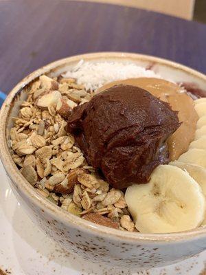 Peanut butter cup açaí bowl