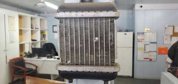 Look at this clever little Mini Radiator model right at the front desk, HOW CUTE, Huh? :) Looks like it might could work! :)