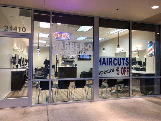 Barber-q West Linn location