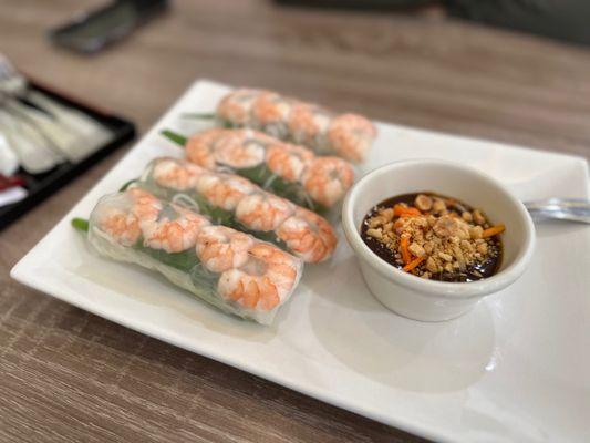 Shrimp spring rolls