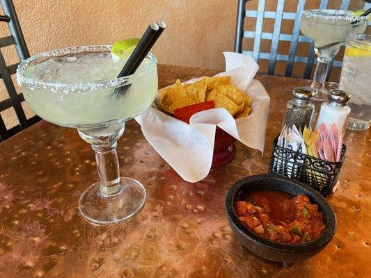 House margarita with chips and salsa