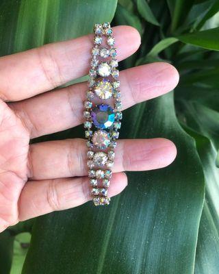 Weiss AB rhinestone bracelet