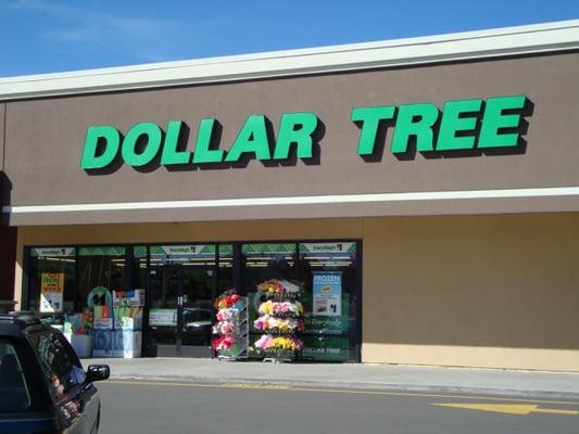 Dollar Tree, storefront and entrance, Up Close.  2233 South Monaco Pkwy, Denver, CO 80222.  March 16th 2014 visit.