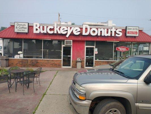 Outside of Buckeye Donuts South High Street.