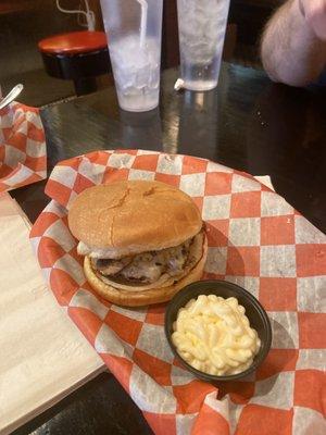 Mushroom cheese burger