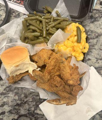 wings, mac n cheese and green beans