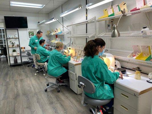 Laboratorio Dental -  La Vid Dental Lab