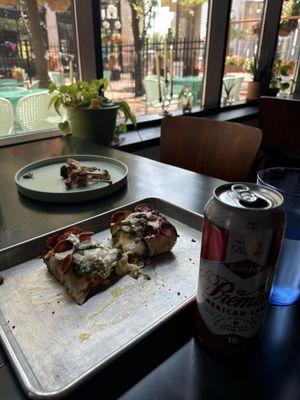 Splinter pizza & Grain Belt lager