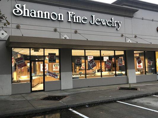 Going out of Business- Save up to 70% off on all new & pre-owned jewelry.