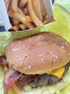 Avocado Bacon Cheeseburger Combo