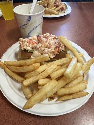 Lobster roll