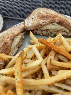 Blackened Redfish Reuben - great concept but not as delicious as previous visits