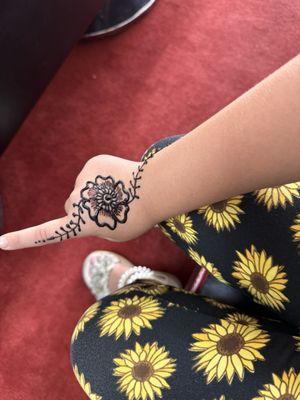 Henna flower