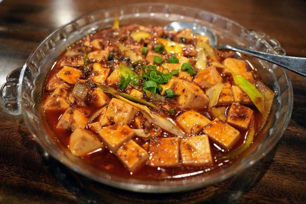 Chengdu Ma Po Tofu (老成都麻婆豆腐): silken tofu, ground pork, leeks, spicy Sichuan peppercorn hot sauce ($16.99).