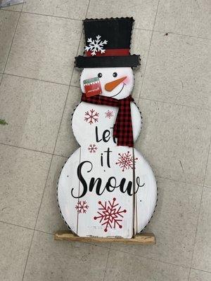 Broken snowman