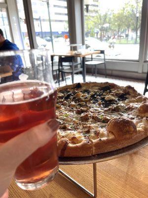 Cider and pizza...my two loves.