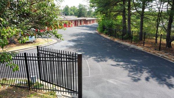 Ground level drive-up storage units in Gaithersburg, MD.