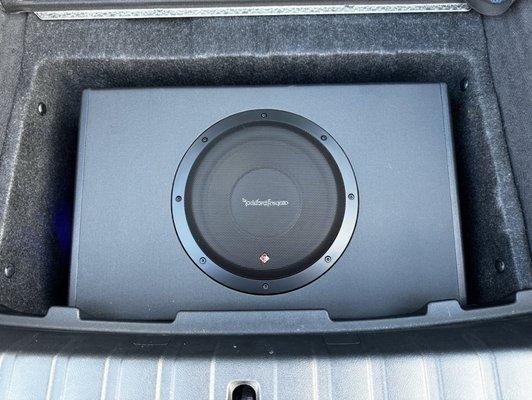 Sub woofer install