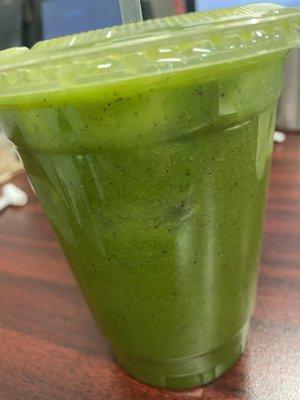 Popeye special- spinach, kiwi, parsley, ginger & apple.