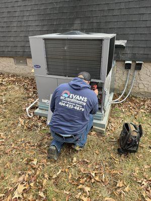 Package unit heat pump heat strip installation